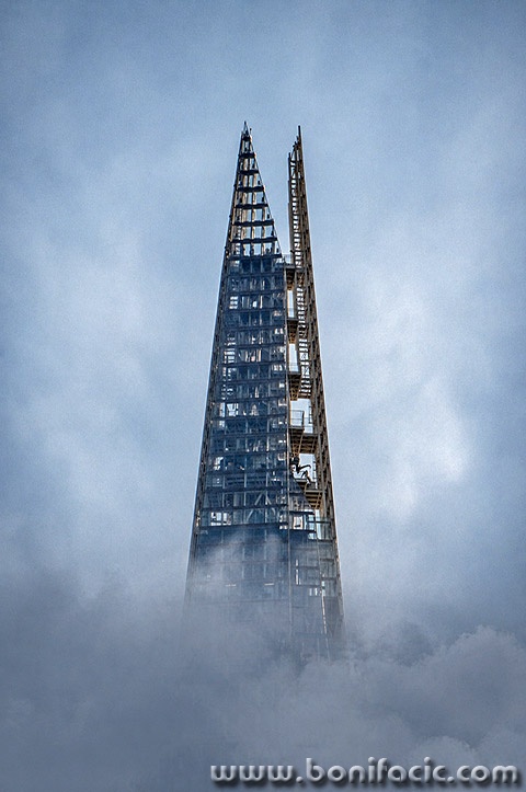 londonshardtoranjiznadoblakamal