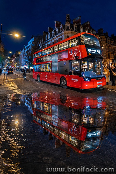 londonvecerlokvaodrazbus1mal