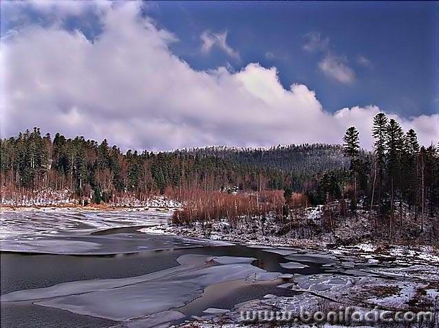 nature___Frozen Lake___Lepenica, Croatia.