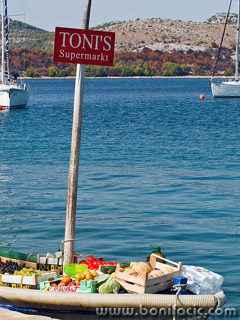 tonisupermarket1mal