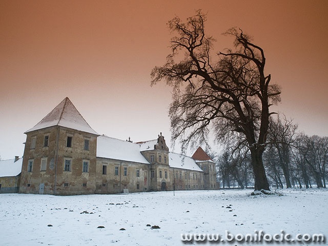 dvorac1mal