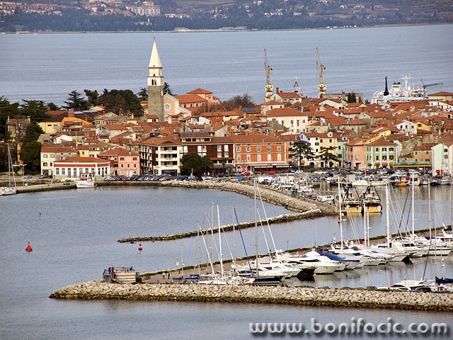 izola4mal