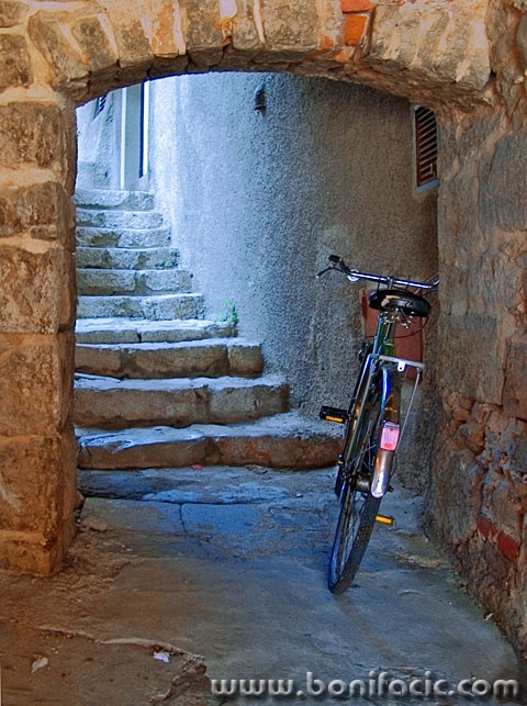 stilllife___Bic___Cres, croatia.