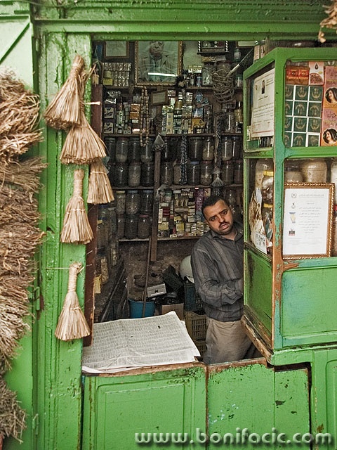 people___Tradesman___Tunis, Tunisia.