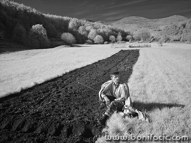 bw___Resting___Matesic Pod, Croatia.