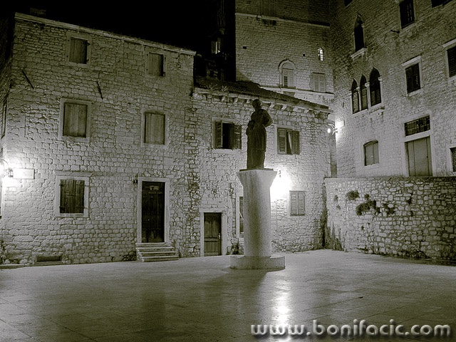 bw___Unoccupied Plaza___Sibenik, Croatia.