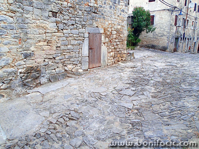 buzet12 copymal