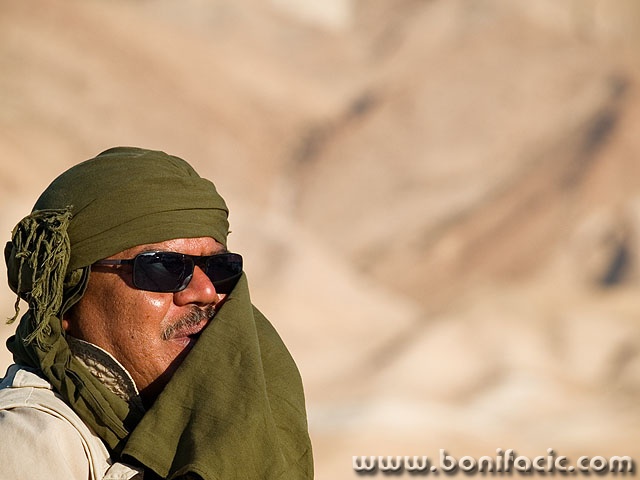 people___Camouflage___Chebika, Tunisia.