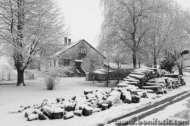 kucalagerjosipdoldrva1mal