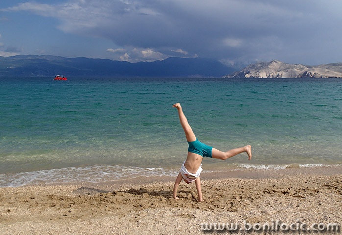 baskaplazapodmornica2mal