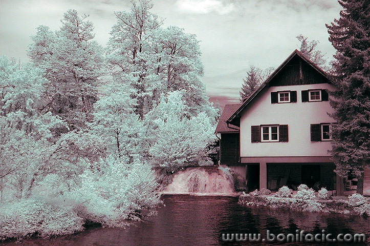 IRrastoke2mal