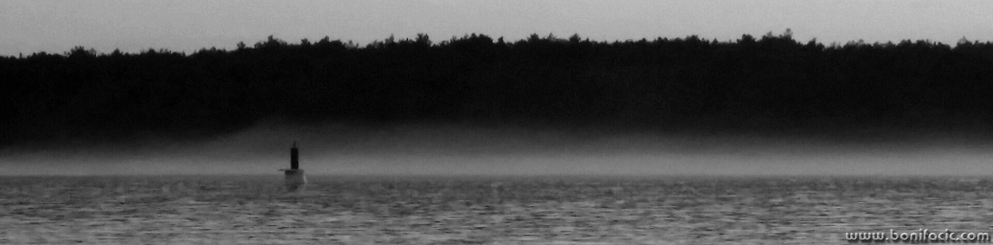 magladraga1panoBWmal