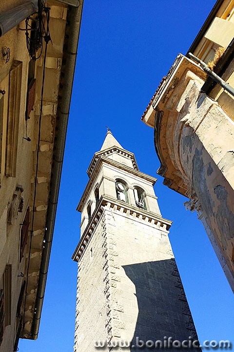 buzet8mal