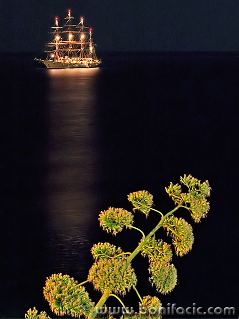 stilllife___Float On The Air___Dubrovnik, Crtoatia.