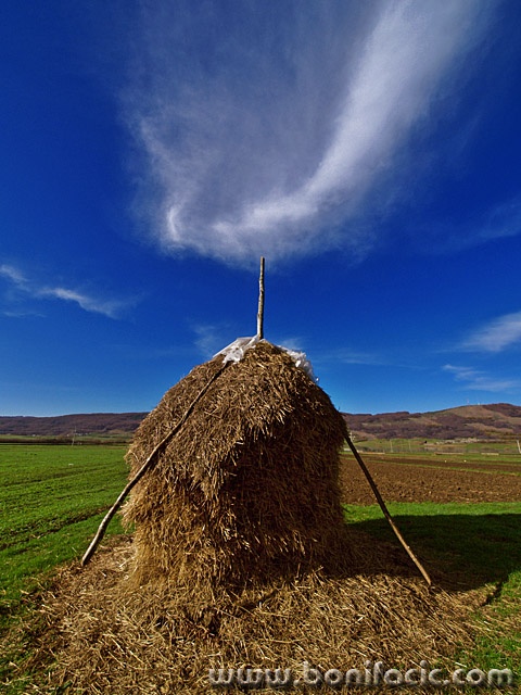 stilllife___Hayloft___Jezerane, Croatia.