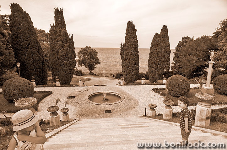 miramare33sepiamal