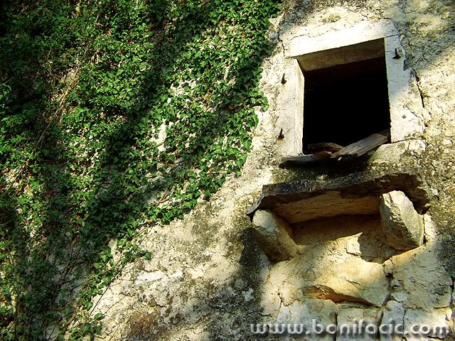 stilllife___Shadow___Klimno, Croatia.