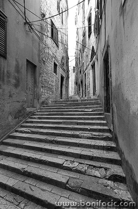 lumixsibenik44bwmal