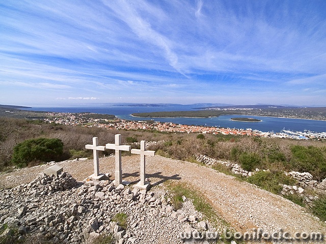 stilllife___Three Crosses___Punat, Croatia.