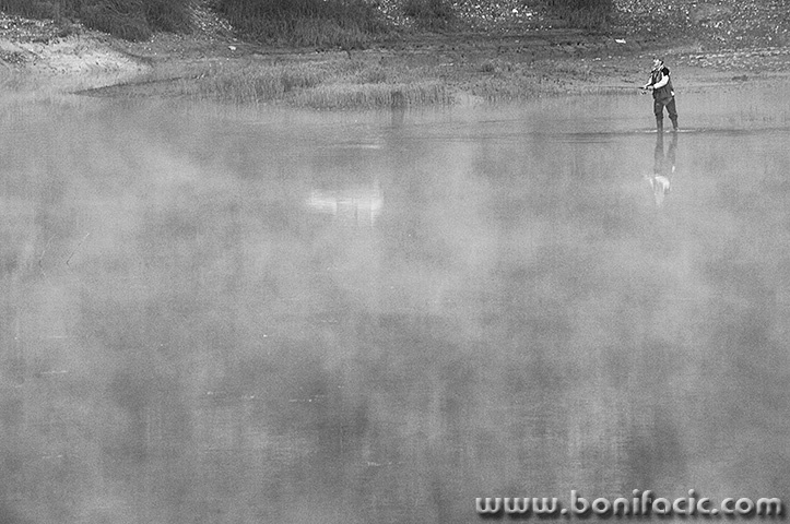 ribarmaglamrzlavodica2bwmal