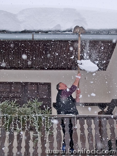 action___Roof Master___Mrzla Vodica, Croatia.