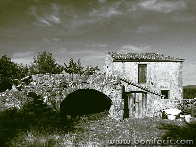 bw___Antique___Lakmartin, Croatia.