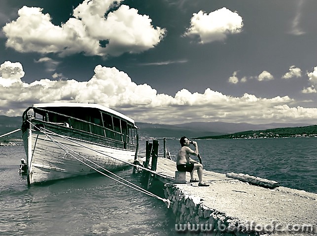 bw___Captain's Beer___Cizici, Croatia.