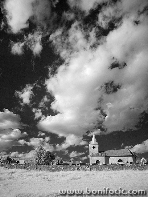 bw___Grave Yard___Ogulin, Croatia.