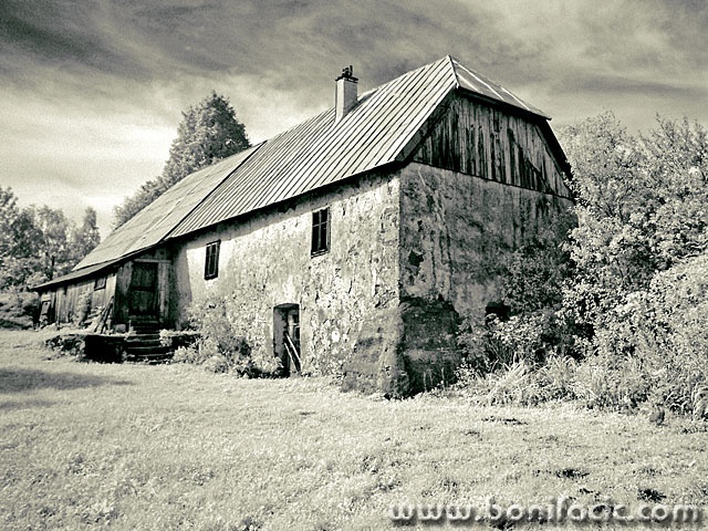 bw___Safe House___Benkovac (Gorski Kotar), Croatia.