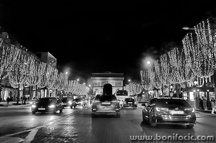 pariz29bwmal