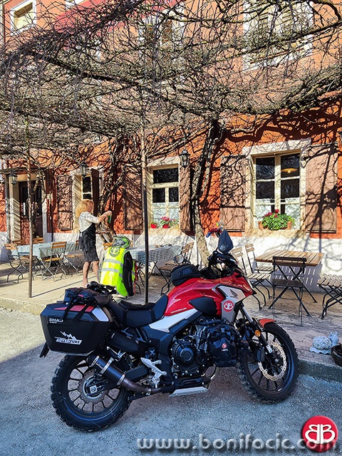 hmotovunistra14mal