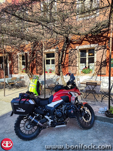 hmotovunistra30mal