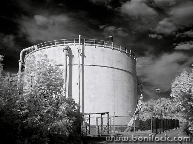 bw___Tank___Omisalj, Croatia.