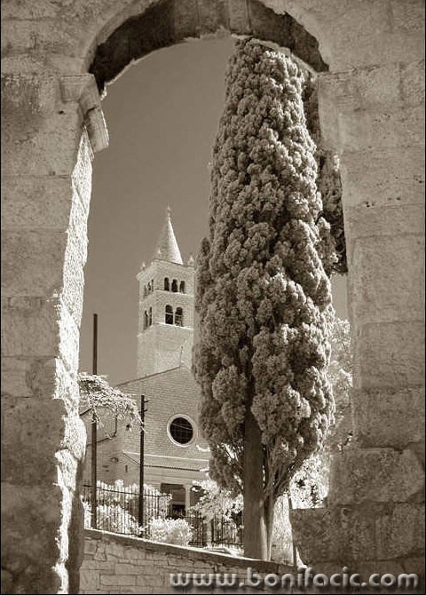 bw___Towers___Pula, Croatia.