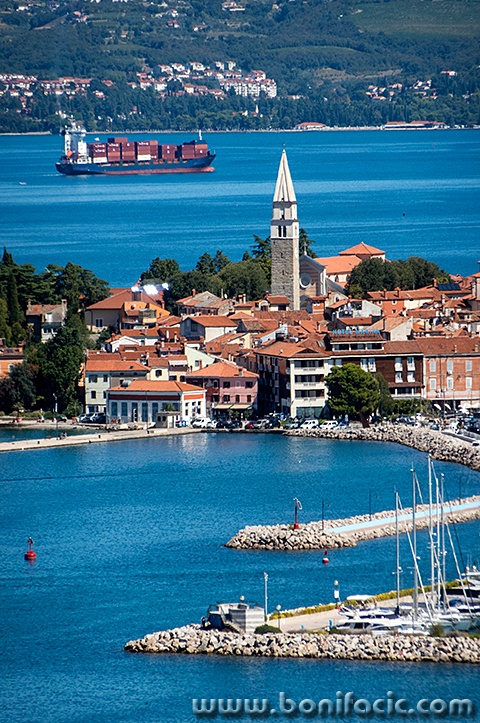 izola2mal
