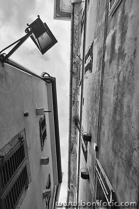 lovrammarunada6bwmal