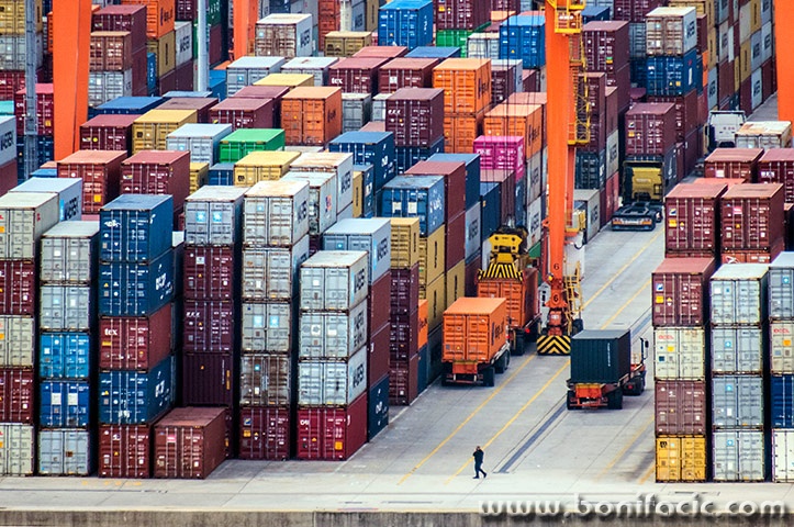 rijekalukakontejneri6mal