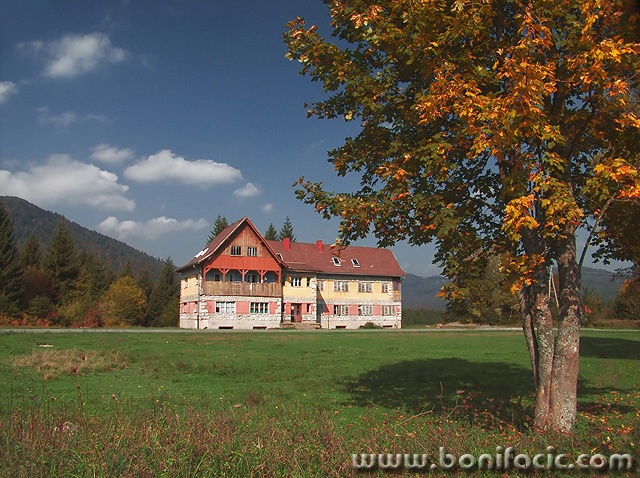 travel___Deserted Hotel___Jasenak, Croatia.