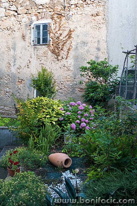 vrbnik105mal