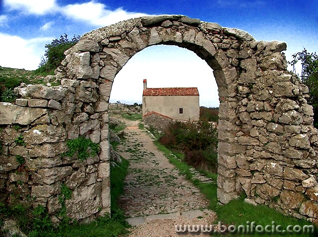 travel___Gateway___Lubenice, Croatia.