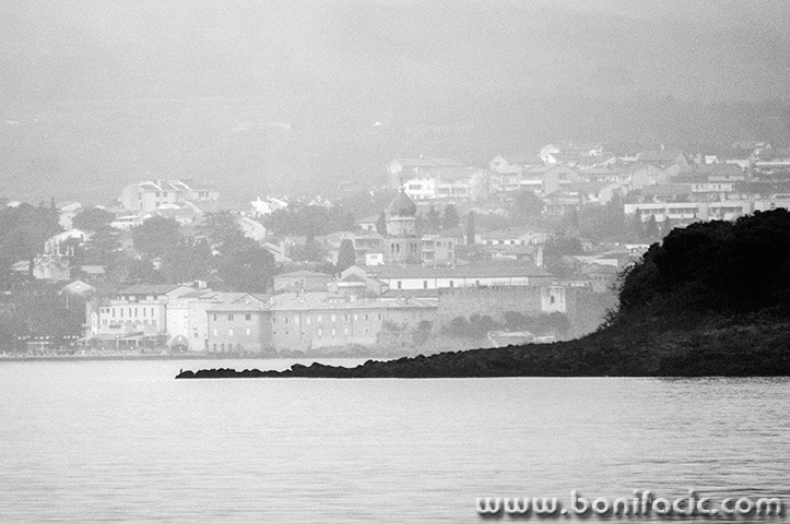 prnibavejamaglabw1mal