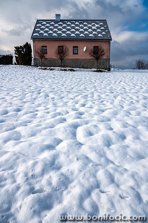 jpsopdolkucasnigkrov1mal